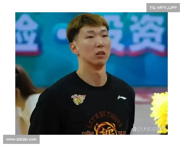 周琦加盟新疆后对球队实力提升与战术体系的深远影响分析