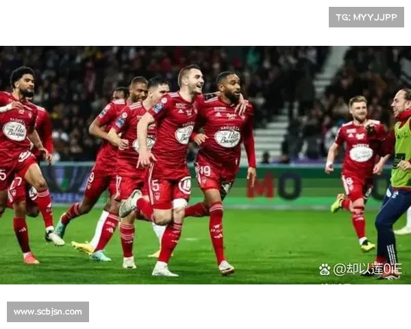 揭秘欧冠赛场背后那些鲜为人知的传奇故事与震撼人心的热血瞬间